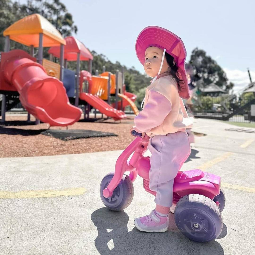 Baby girl pink sneakers hotsell